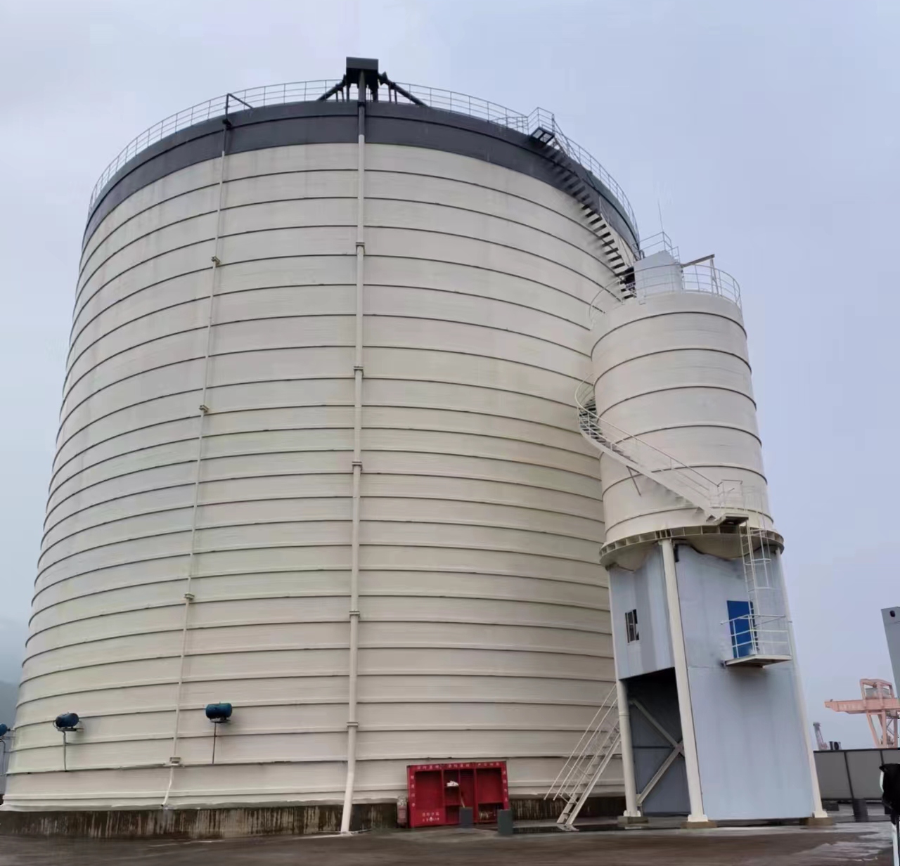 永兴10万吨水泥钢板库